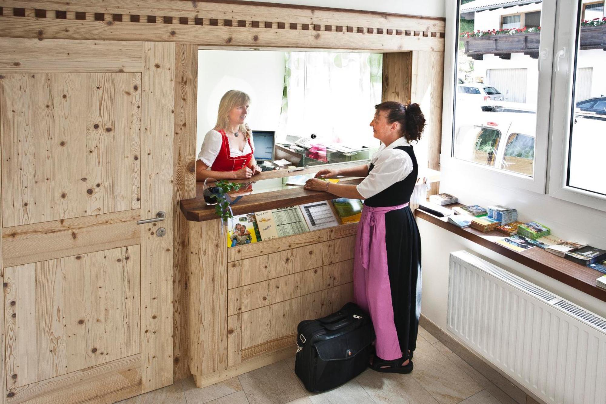 שפאו אם ווילדן קייזר Gasthof Zum Wilden Kaiser מראה חיצוני תמונה